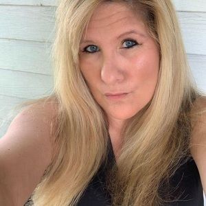 Meet your Posher, Allyson